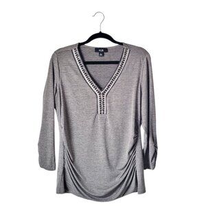 AGB V-Neck Sequin Embroidered Blouse